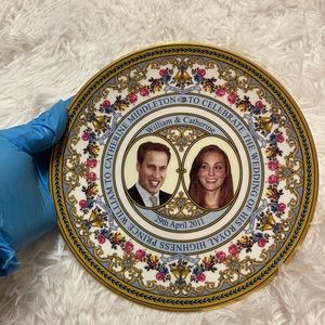 Caverswall Royal Wedding Prince William and Kate Middleton Plate